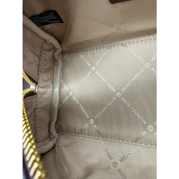 RETAIL $328 MICHAEL KORS JET SET TRAVEL MEDIUM COSMETIC CASE OXBLOOD - Picture 8 of 16